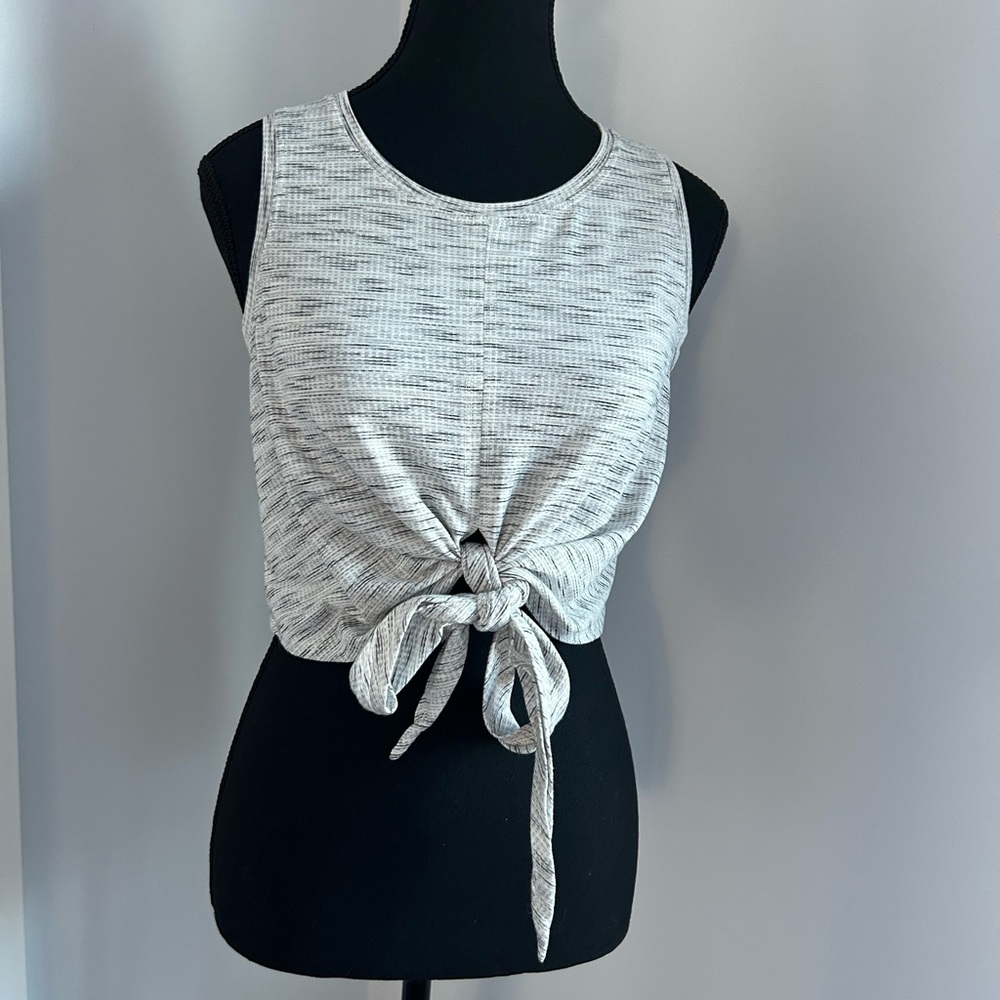 Zyia front tie tank